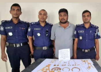ফতুল্লায় কোটি টাকার স্বর্ণালংকার উদ্ধার, গাড়িচালক গ্রেপ্তার