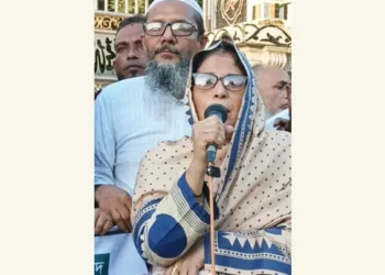 আ.লীগের নেতাকর্মীদের আশ্রয় দেওয়ার কথা স্বীকার করলেন বিএনপি নেত্রী রোজিনা মেম্বার!