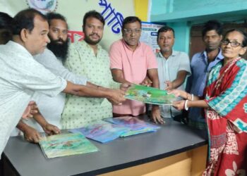 শারদীয় দূর্গাপুজা উপলক্ষে হিন্দু সম্প্রদায়ের বিএসপি’র বস্ত্র বিতরন