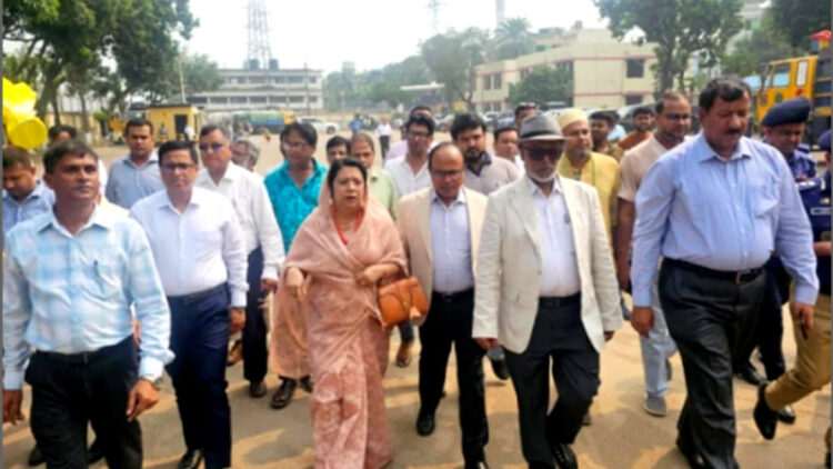 আমরা চাই সিন্ডিকেট বলে কোনো শব্দ যেন না থাকে: খাদ্যমন্ত্রী