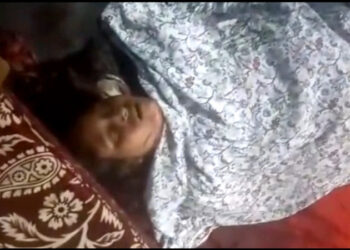 বন্দরে স্ত্রীর গলা কেটে হত্যার পর স্বামীর আত্মসমর্পন