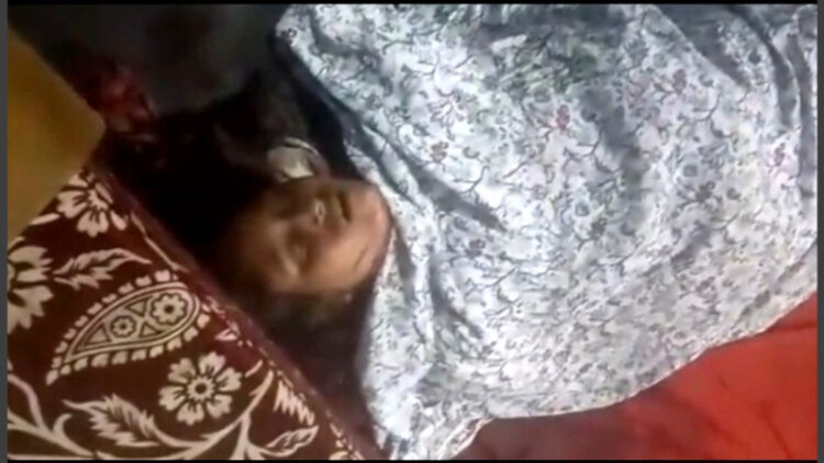 বন্দরে স্ত্রীর গলা কেটে হত্যার পর স্বামীর আত্মসমর্পন