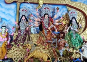 সোনারগাঁয়ে চণ্ডীপাঠ ও মহাষষ্ঠী পূজার মধ্য দিয়ে শারদীয় দুর্গোৎসব শুরু