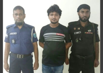 ফতুল্লায় ভাড়াটিয়া তরুণীকে ধর্ষণের অভিযোগে বাড়িওয়ালার ছেলে গ্রেপ্তার